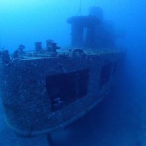 YO 257 Wreck, Oahu Hawaii